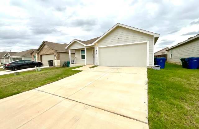Move-In Ready Gem with Full Appliances, Solar Panels & Resort-Style Amenities! Gallery 3