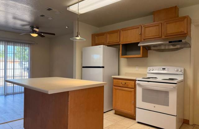 UPDATED 3 BEDROOM HOME IN NORTH HIGHLANDS!! Gallery 3
