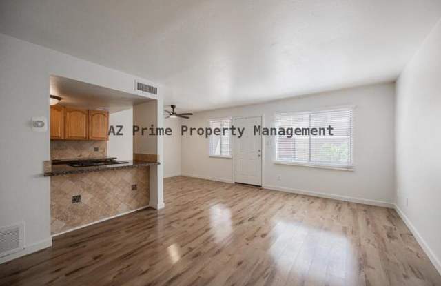8113 East Glenrosa Avenue Gallery 4