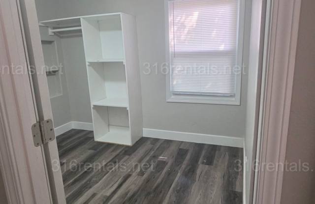 $1045- 3 bed 1 bath - Single Family Home Gallery 3