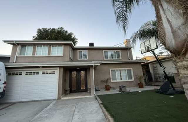 6955 Bevis Avenue - 6955 Bevis Avenue, Los Angeles, CA 91405