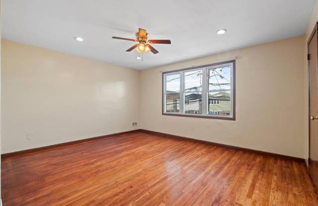 387 CATOR AVE Gallery 3