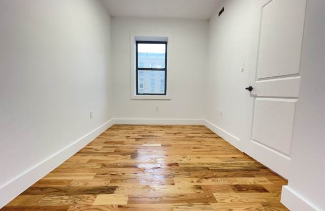 422 E 31st St photos photos