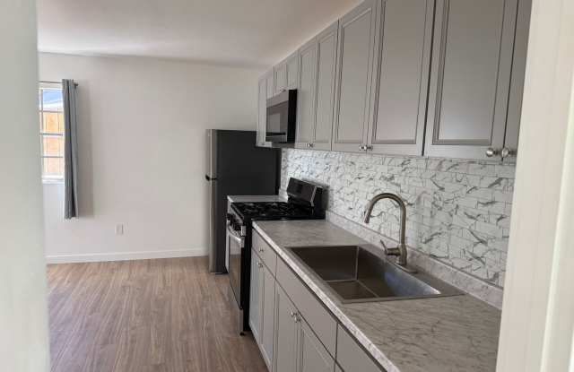 Totally remodeled guesthouse - available approx. 9/1/25 photos photos