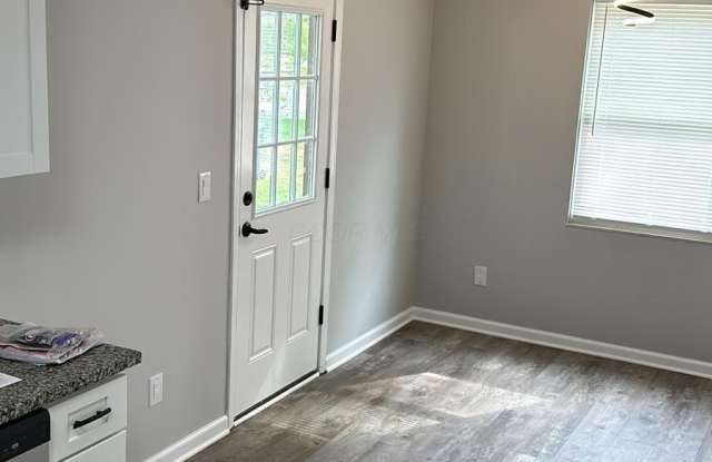 5270 Dutchess Lane Gallery 3