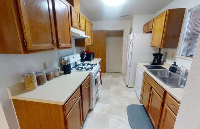 1047 Sitting Bull Court Gallery 3