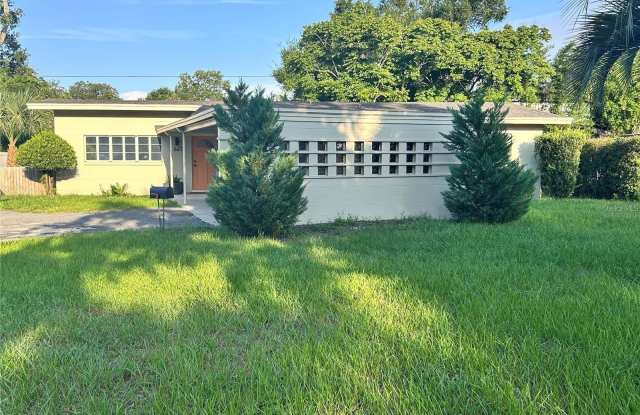 641 S LAKEMONT Avenue Gallery 1