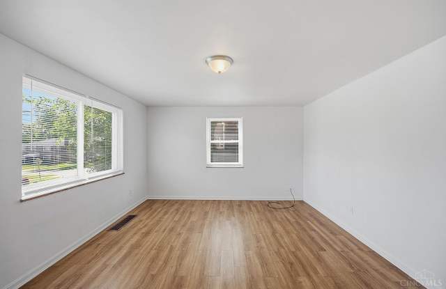 2532 Rack Court Gallery 4