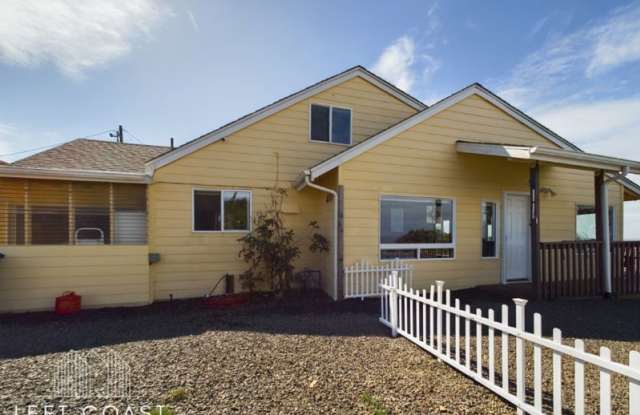 1033 Northwest Inlet Avenue photos photos