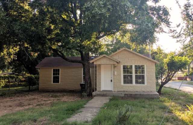 149 North De Costa Street - 149 North De Costa Street, Fort Worth, TX 76111