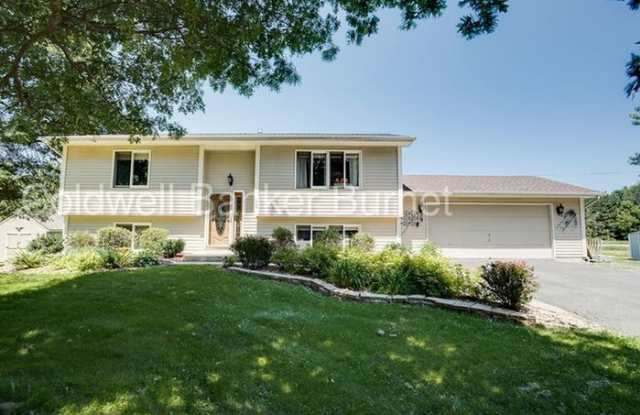 12 Shepherd Court - 12 Shepherd Ct, Circle Pines, MN 55014