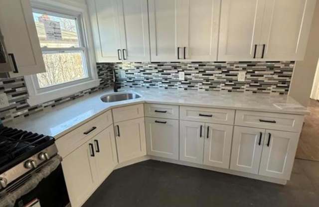 184 E Fulton Avenue photos photos