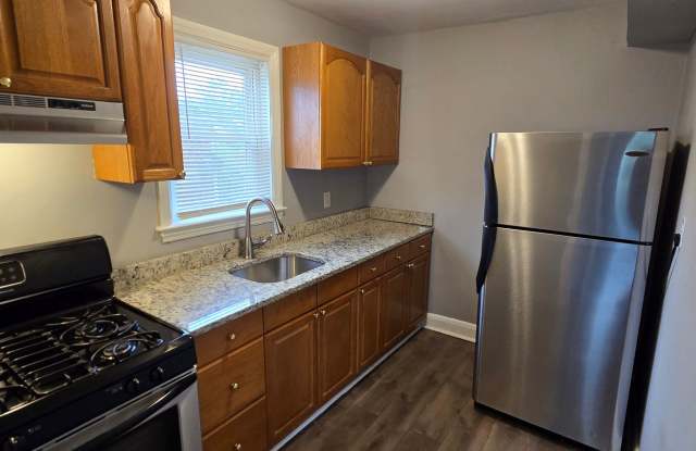 2802 Clearview Ave photos photos