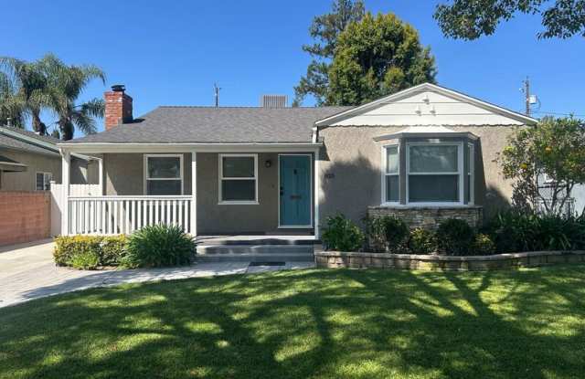 825 N Frederic St photos photos