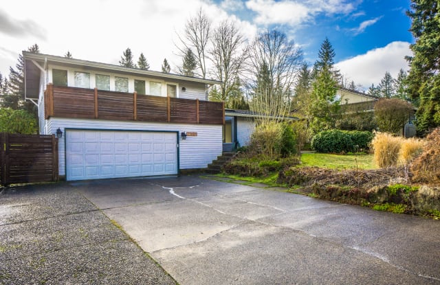 14717 SE 172nd - 14717 Southeast 172nd Place, Fairwood, WA 98058