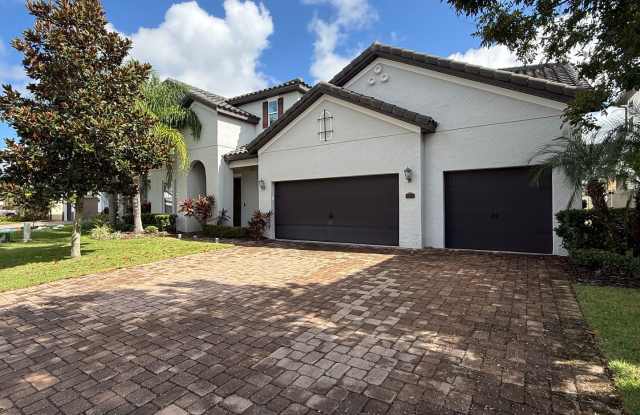 7 bedroom/6 bath Dr. Phillips Home - 10419 Bissell Street, Orange County, FL 32836
