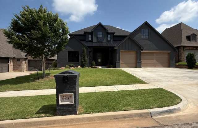 Home in Las Colinas with pool! photos photos Home in Las Colinas with pool! photos photos