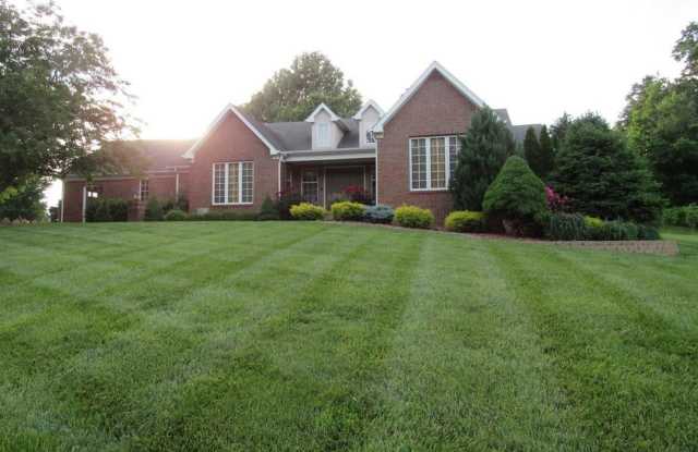 708 Foxfire Road photos photos