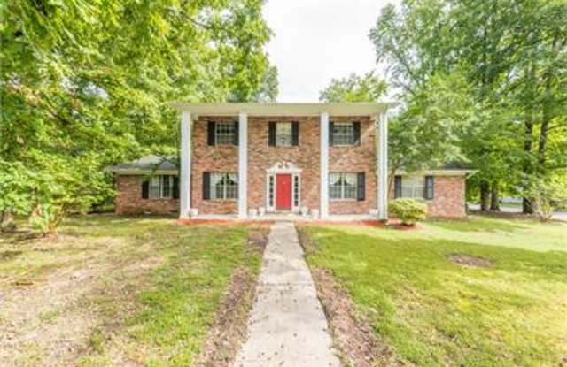 1828 Northwood Dr photos photos