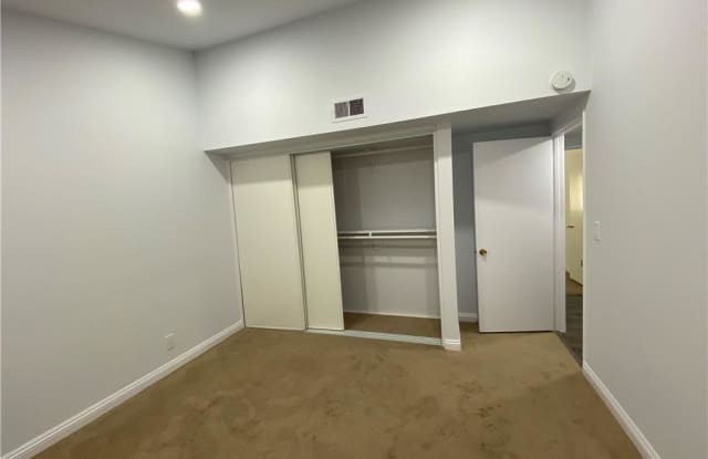 5840 Valerie Avenue Gallery 4