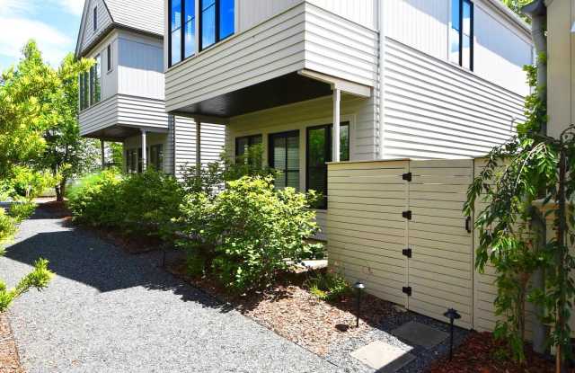195 Breakspear photos photos