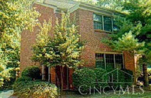 9112 Dominion Circle Gallery 1