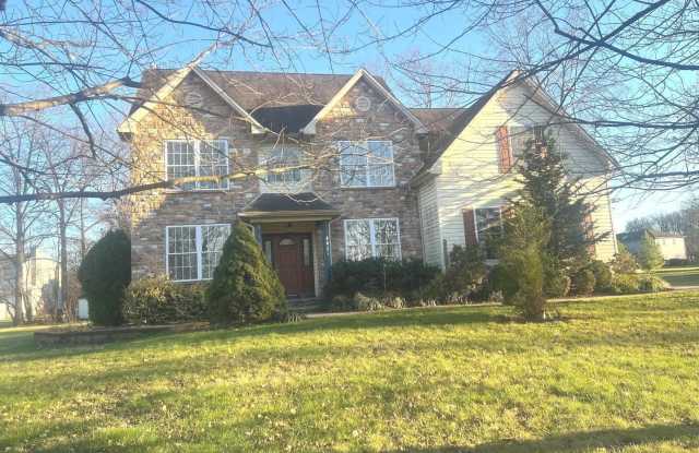 697 WIMBLEDON LN photos photos