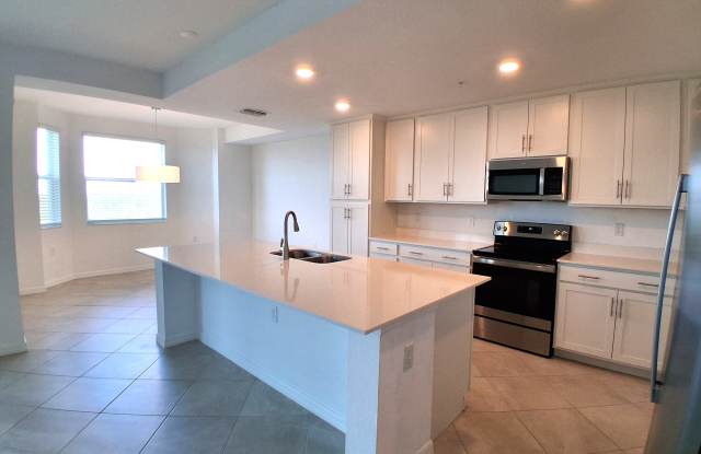14141 Heritage Landing Boulevard - 1 Gallery 4