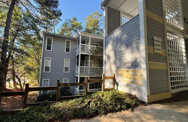 YOUR NEXT HOME AWAITS IN RICHLAND RUN! SPACIOUS & INVITING! Gallery 1
