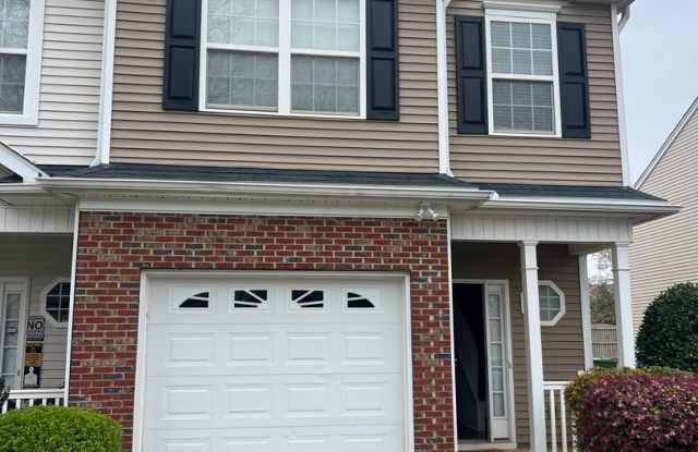 Gorgeous 3/2.5 End Unit Condo in Simpsonville! - 48 Bay Springs Drive, Mauldin, SC 29681
