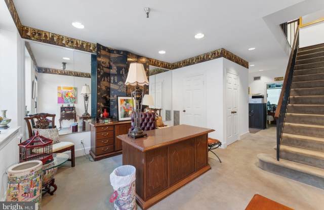 423 N LEE Street photos photos