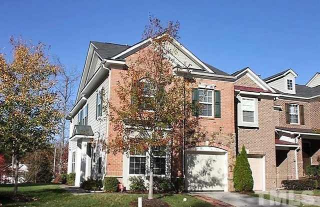 Three Bedroom End Unit Townhome in AMAZING Neighborhood! photos photos