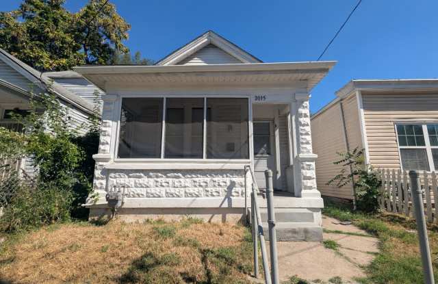 Gorgeous Updated 4 bedroom house! photos photos