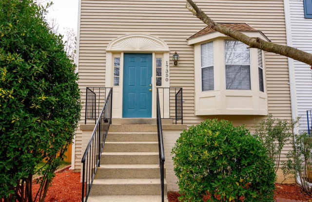 17350 WEXFORD LOOP - 17350 Wexford Loop, Cherry Hill, VA 22026
