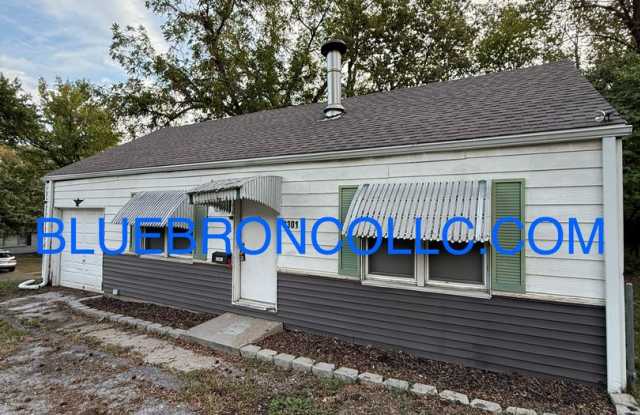 Beautiful 2 bedroom 1 bathroom home with 1 car garage photos photos