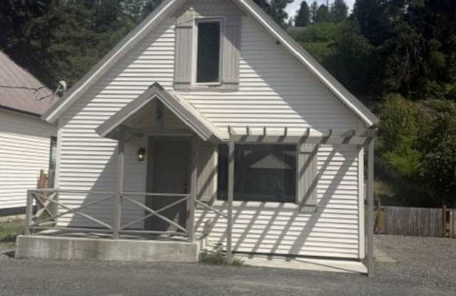 Great updated home on quiet downtown street photos photos Great updated home on quiet downtown street photos photos