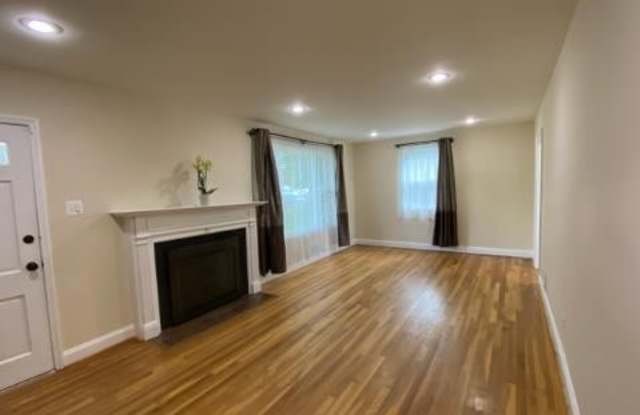 5012 CUSHING DRIVE Gallery 2