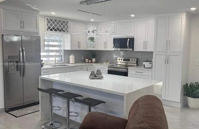 436 Northeast 61st Terrace photos photos