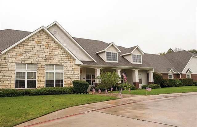 904 S Lamar Street - 904 S Lamar St, Weatherford, TX 76086