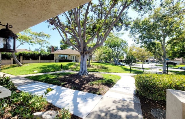 5155 Thorn Tree Lane - 5155 Thorn Tree Lane, Irvine, CA 92612