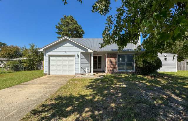 Cute 3 Bed 2 Bath Home in Hope Mills Gallery 3