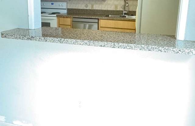 Lakefront Community with two story townhouse READY O\FOR MOVE IN photos photos
