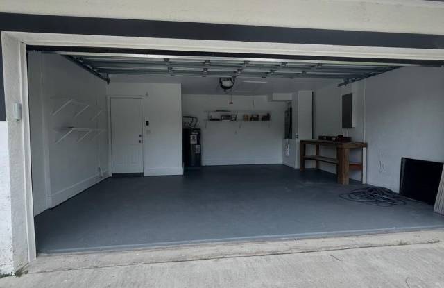 1101 STAGHORN Street Gallery 3