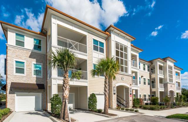 The Marq Highland Park Apartments Gallery 3