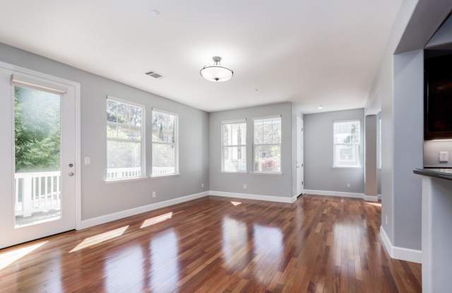 3 Bed / 2.5 Bath beautiful end unit townhome with tons of upgrades. YouTube Tour!! photos photos