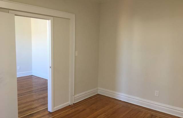 288 Rosa Parks Blvd Gallery 4