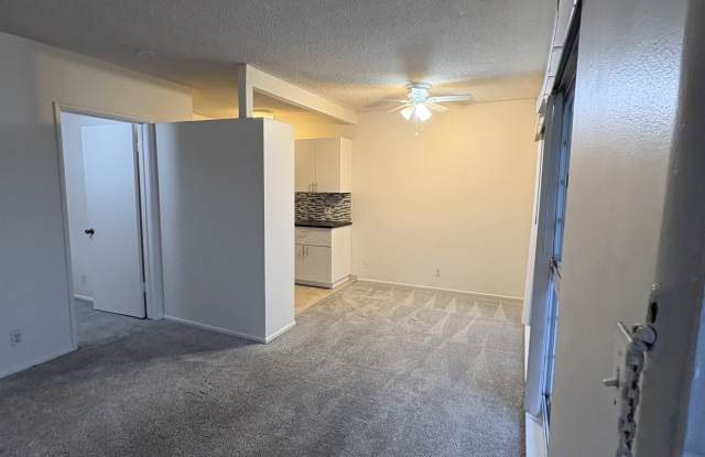 405 Corona Del Mar - 07 Gallery 1