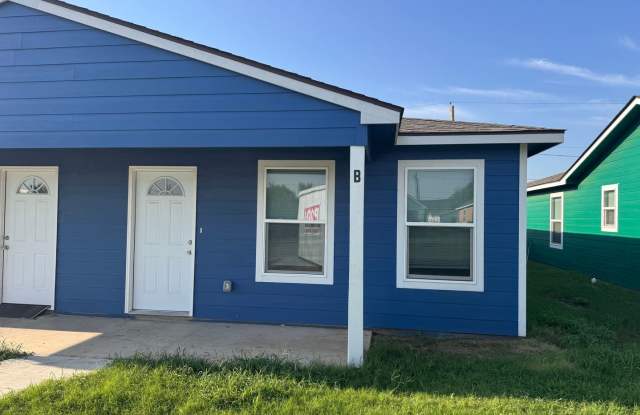 3 bed 2 bath Duplex. Gallery 4