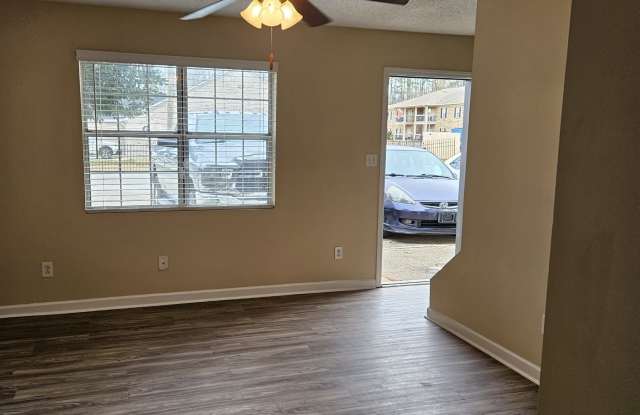 304 Hollingsworth Avenue - 304 Hollingsworth Avenue, Rainbow City, AL 35906