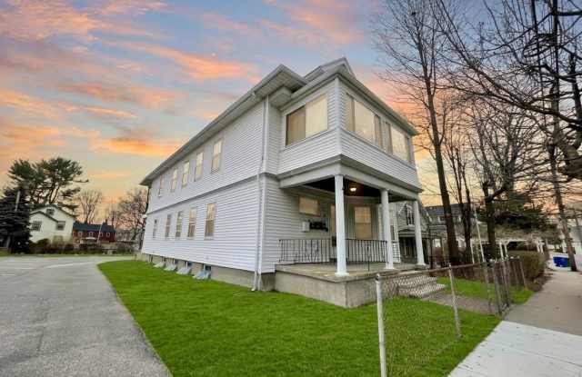 33 Pearl Street Gallery 1